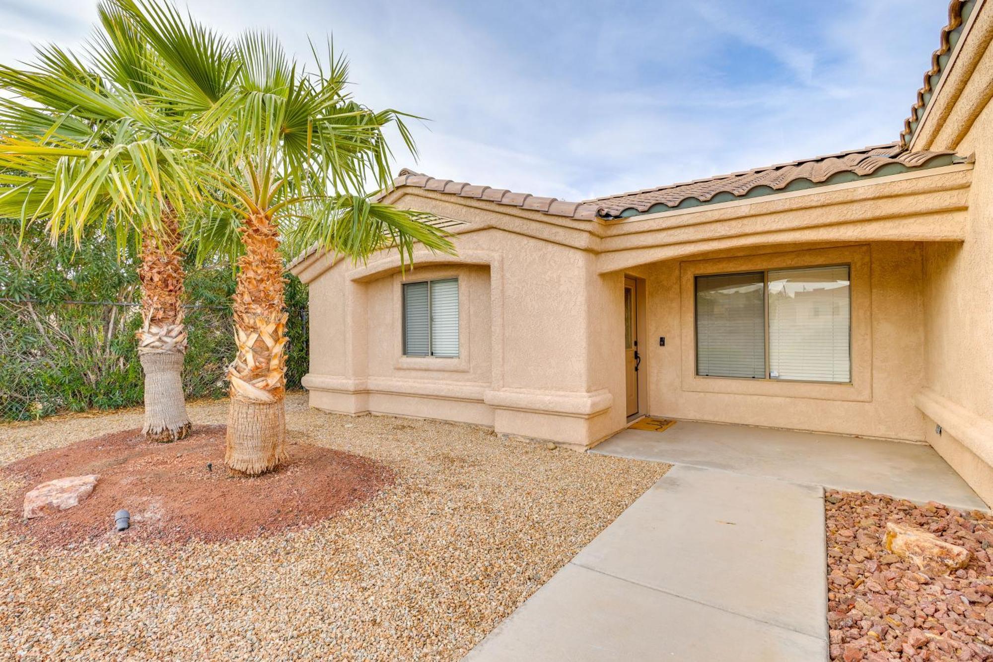 Havasu Gem Pool, And Bikes - 2 Mi To Lake Havasu City