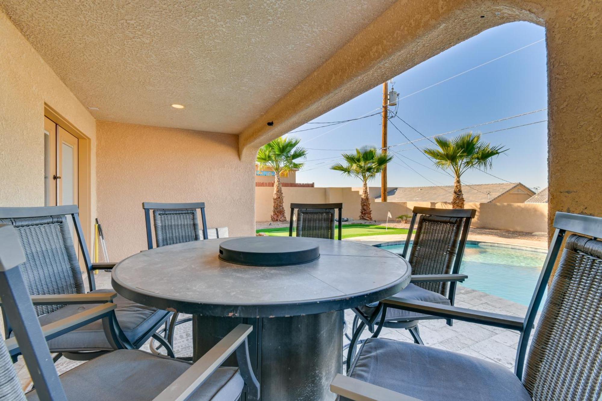 Holiday home Havasu With Pool And Putting