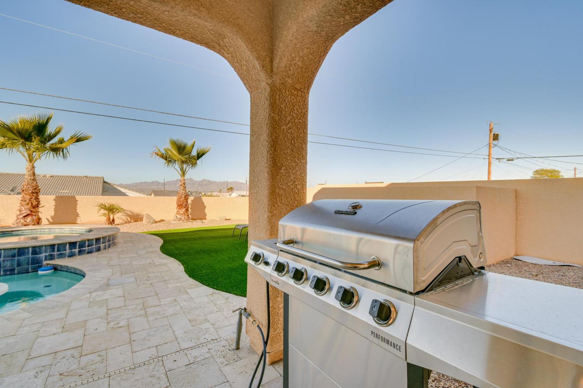 Holiday home Havasu With Pool And Putting Lake Havasu City