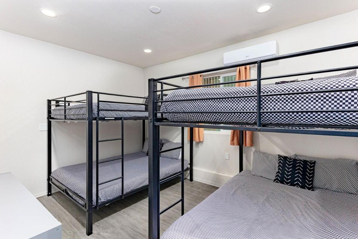 Holiday home Avalon Havasu Pool Playground Sleeps 20 *