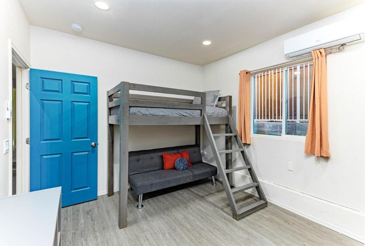 Holiday home Avalon Havasu Pool Playground Sleeps 20 Lake Havasu City