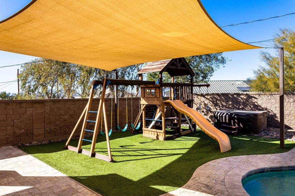 Holiday home Avalon Havasu Pool Playground Sleeps 20 Lake Havasu City