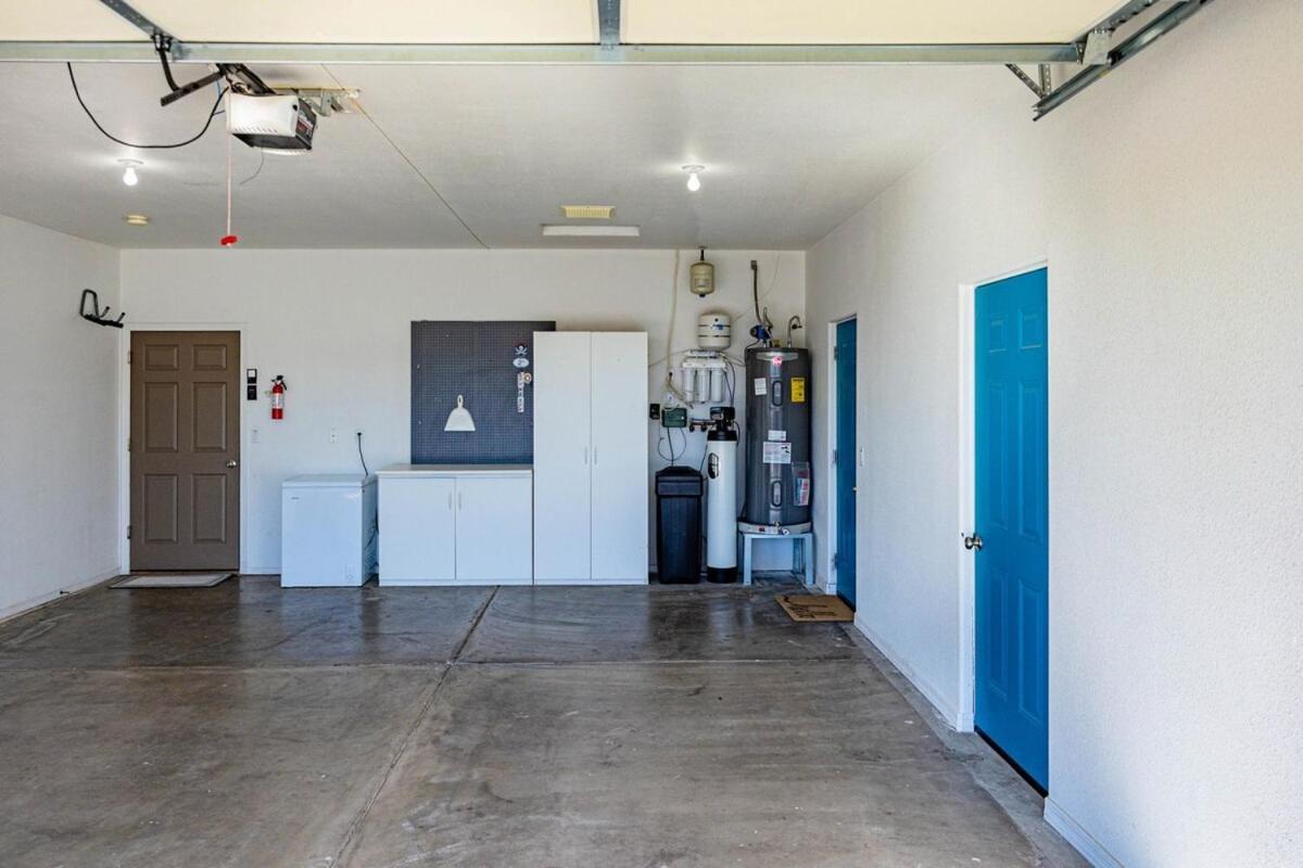 Avalon Havasu Pool Playground Sleeps 20 * Lake Havasu City