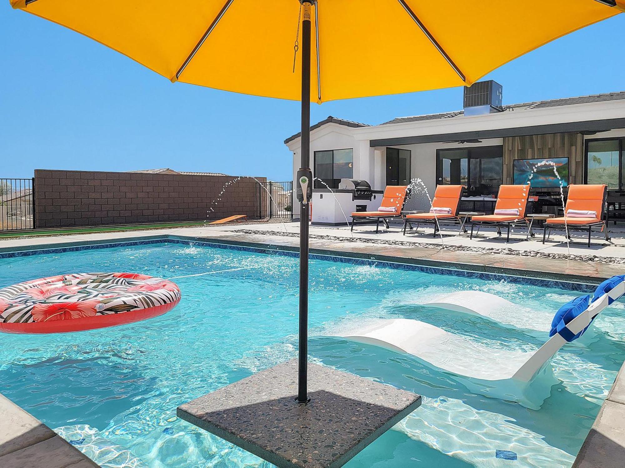 Half Acre With Abundant Amenities Holiday home Lake Havasu City
