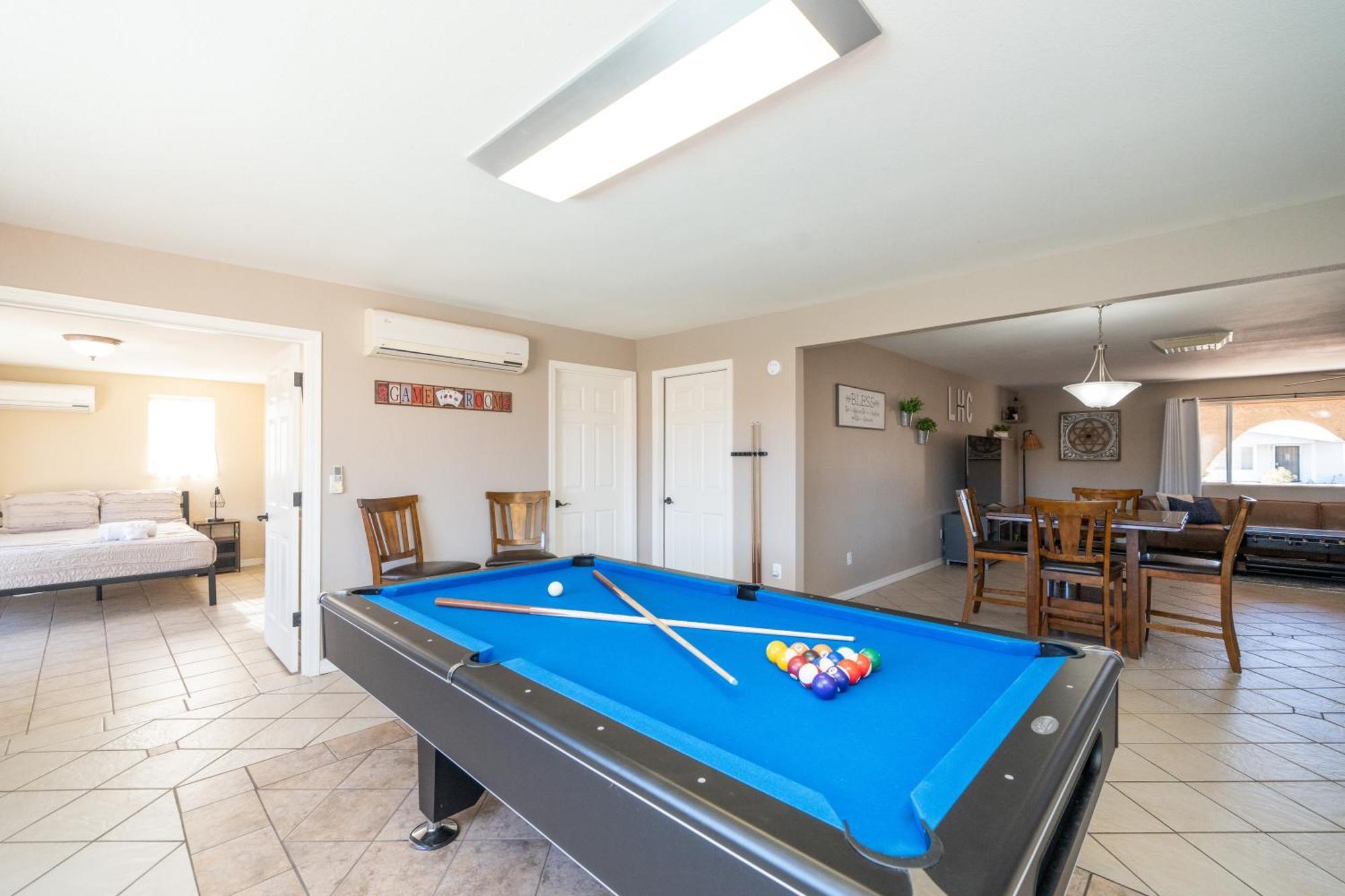 Large Havasu Retreat With Private Heated Pool And Gameroom For Family Fun