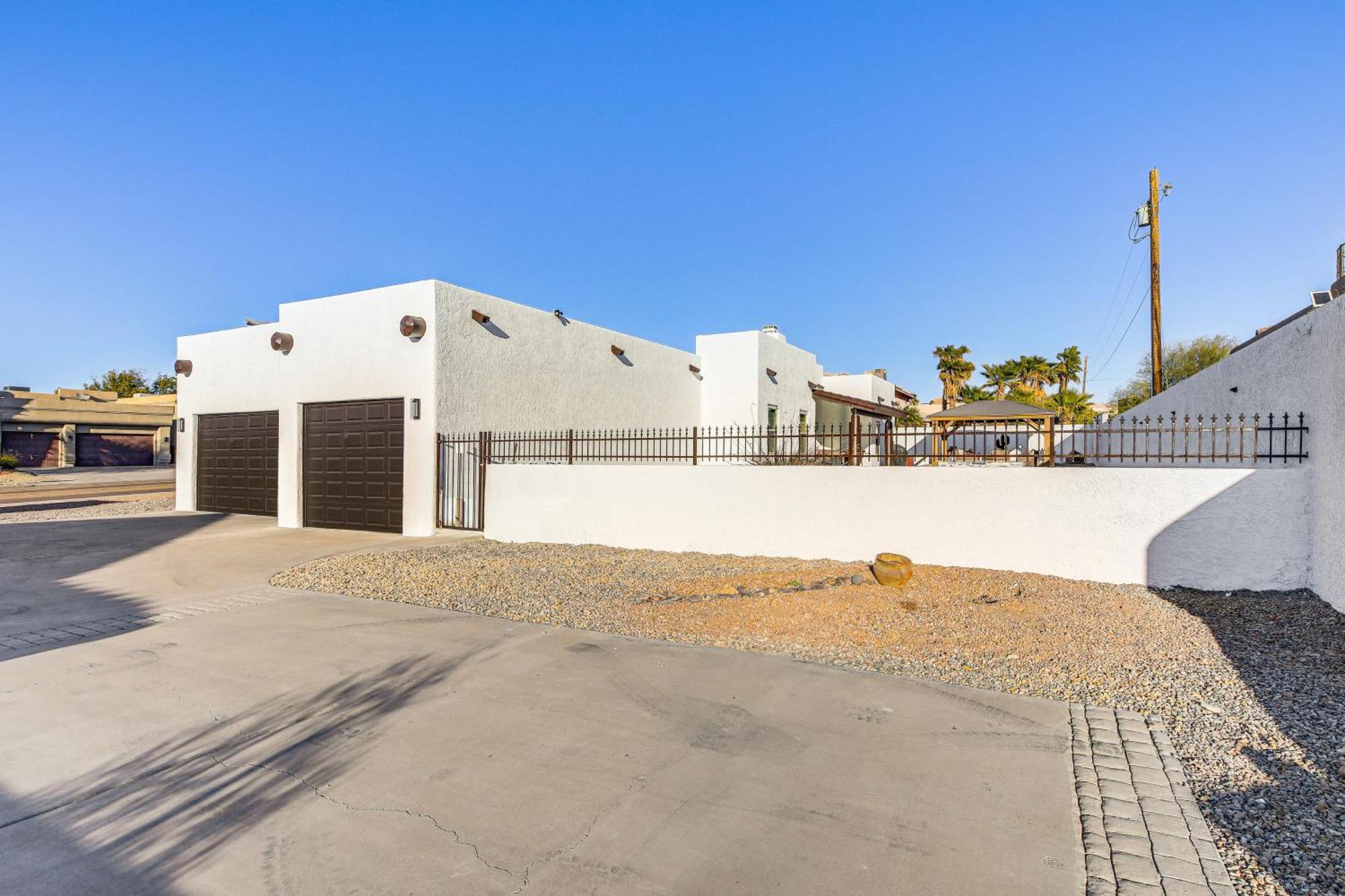 Pet-friendly Havasu With Hot Tub And Pool * Lake Havasu City