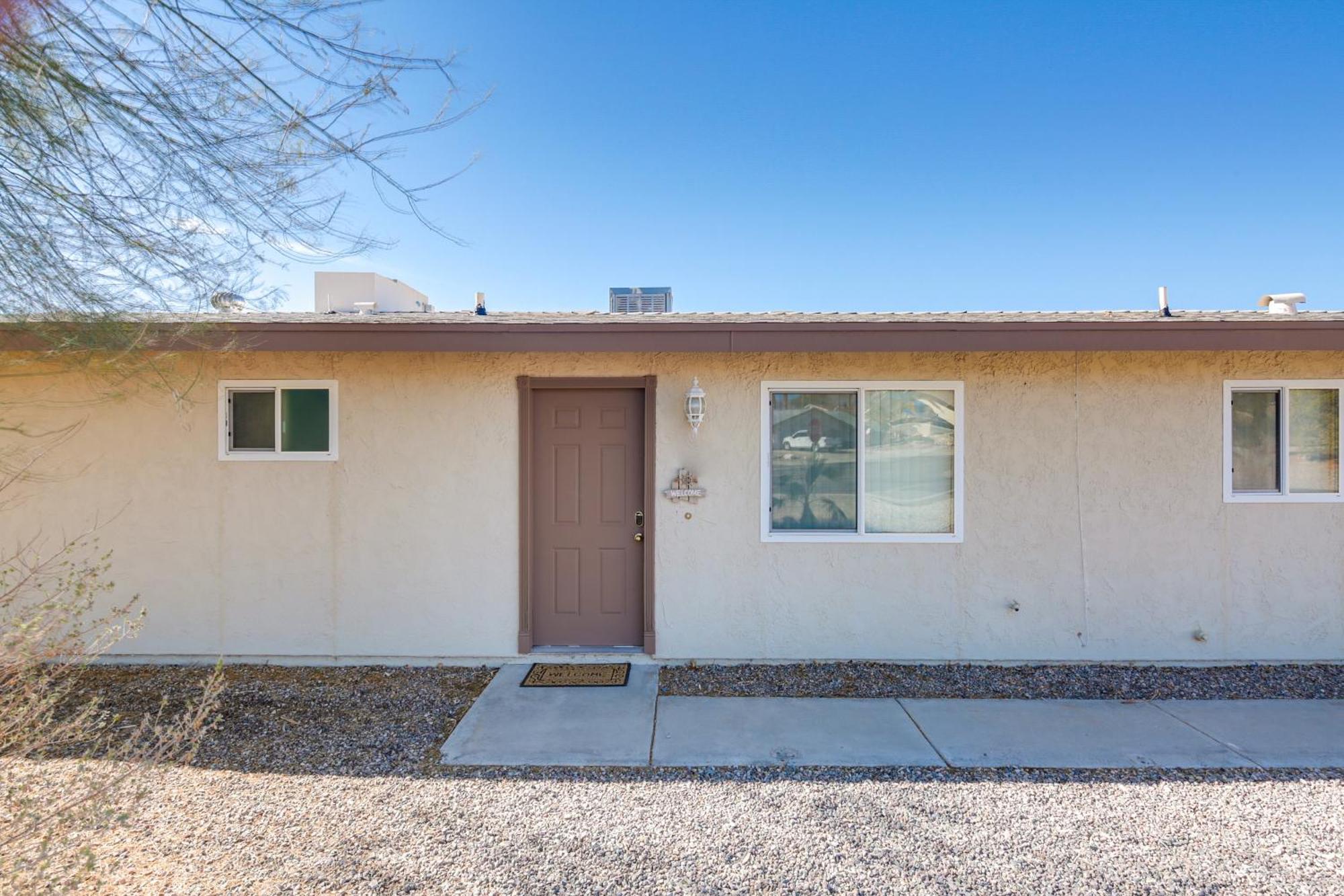 Sunny With Pool And Patio About 3 Miles To The Lake! Holiday home *
