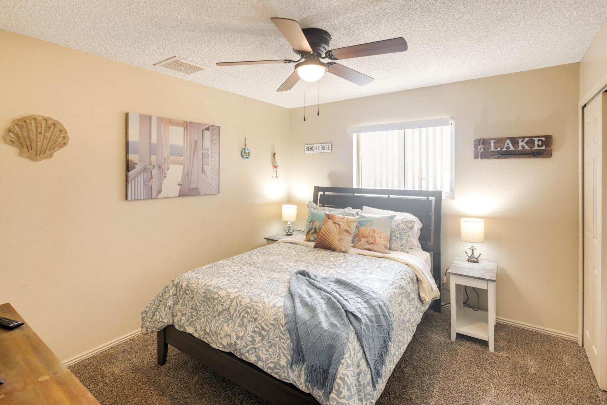 Sunny With Pool And Patio About 3 Miles To The Lake! Holiday home *