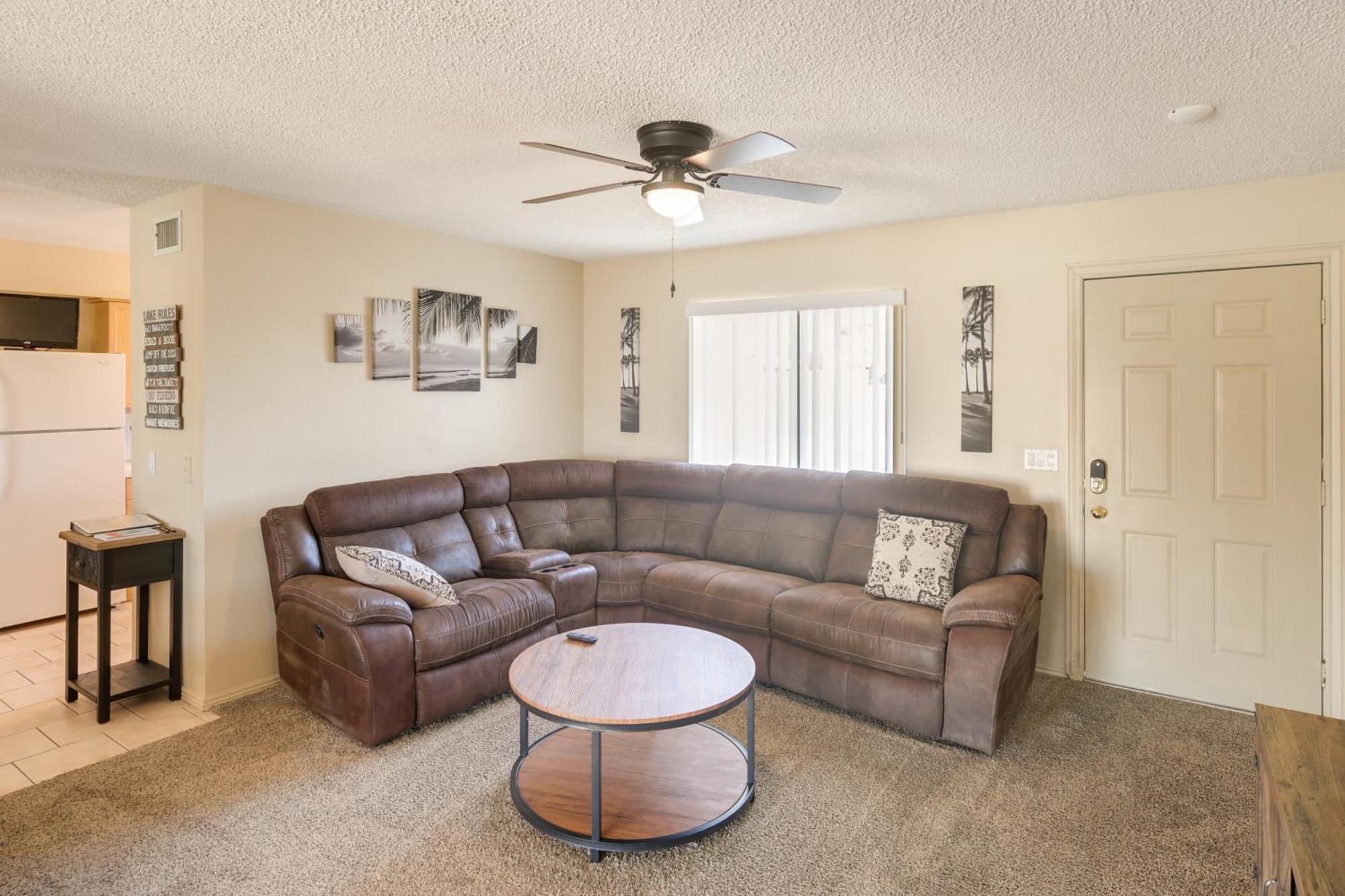 Sunny With Pool And Patio About 3 Miles To The Lake! Holiday home *