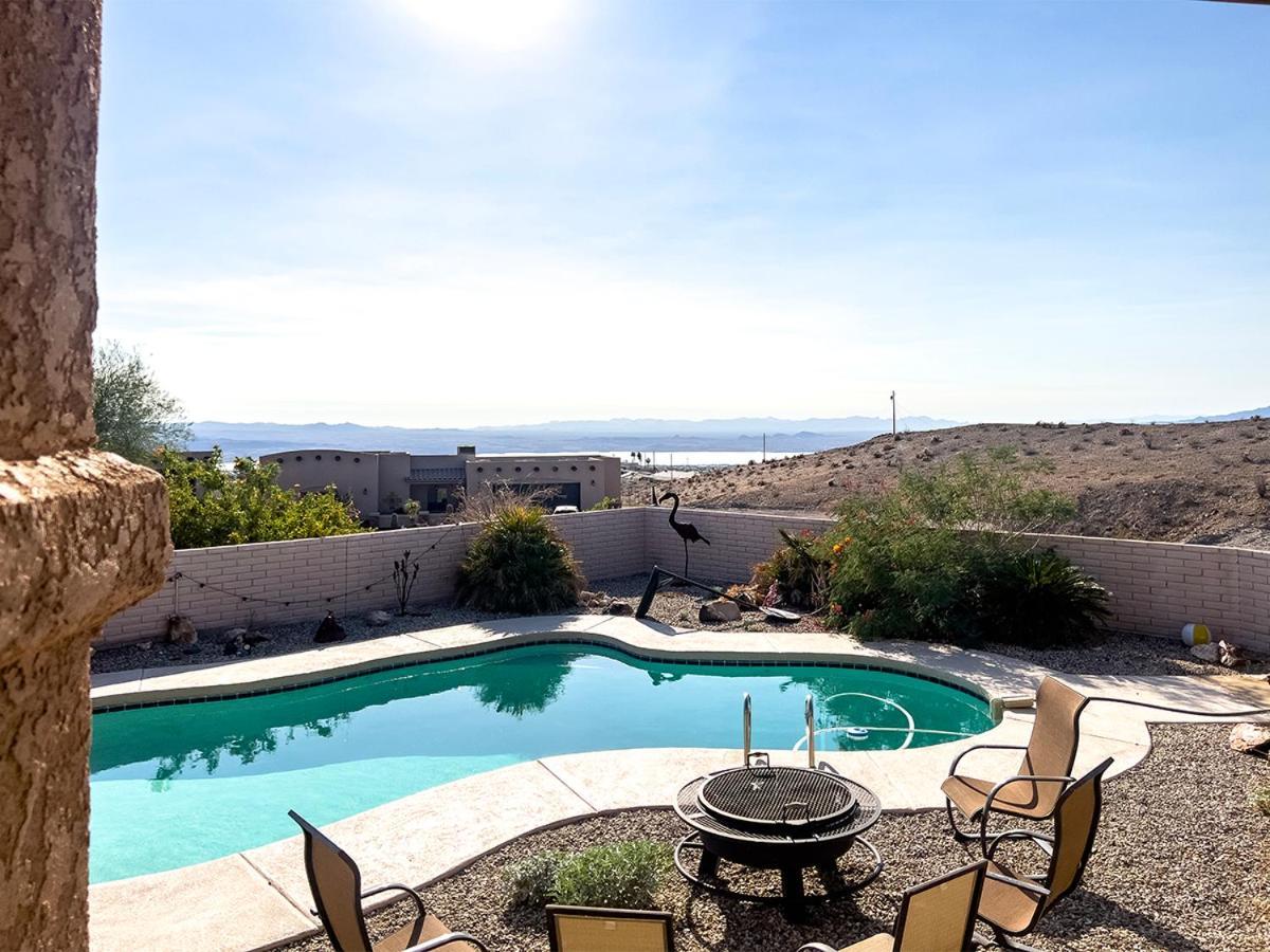 Lodestar Livin 4-bedroom Pool Views Holiday home