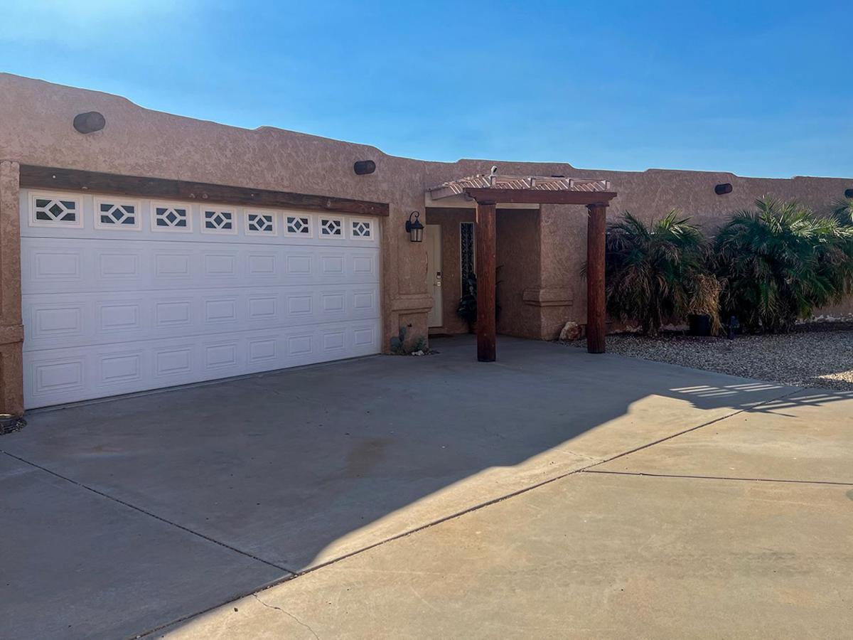 Lodestar Livin 4-bedroom Pool Views *
