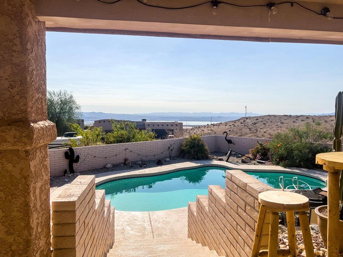 Lodestar Livin 4-bedroom Pool Views Holiday home