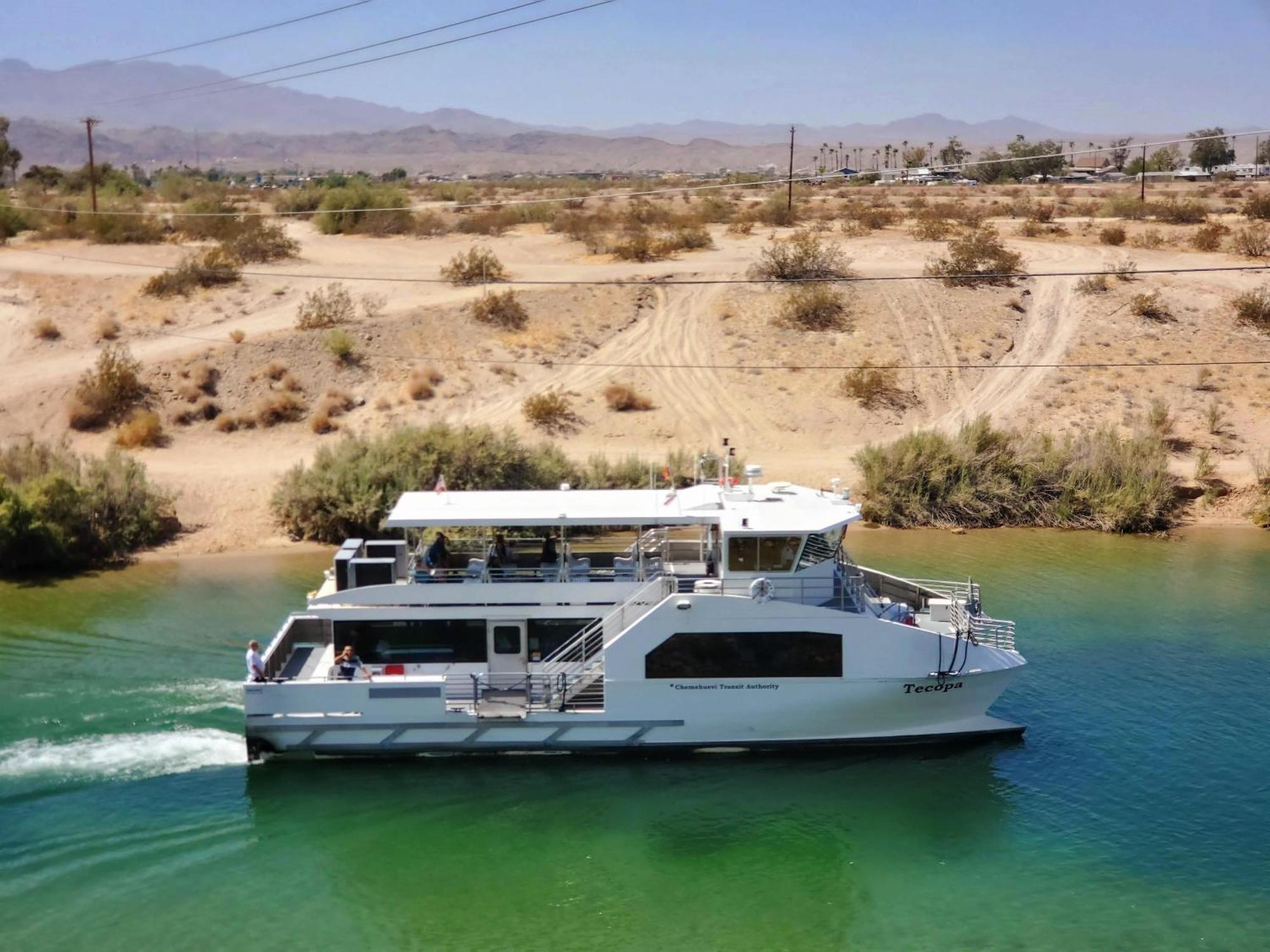 It's A King's View On The Bridgewater Channel Holiday home Lake Havasu City