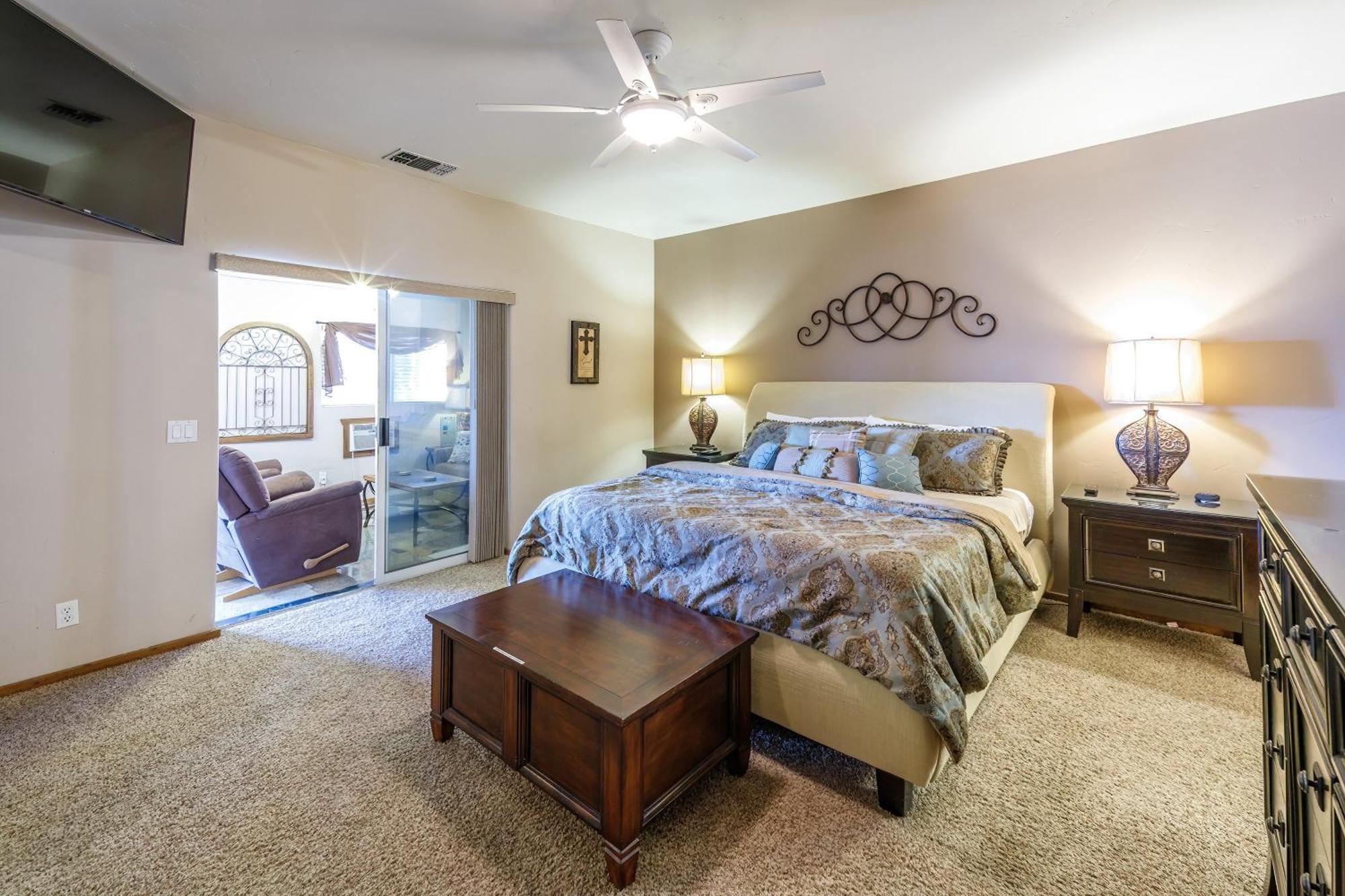 3 Minutes To Windsor Launch Pool Views Holiday home Lake Havasu City