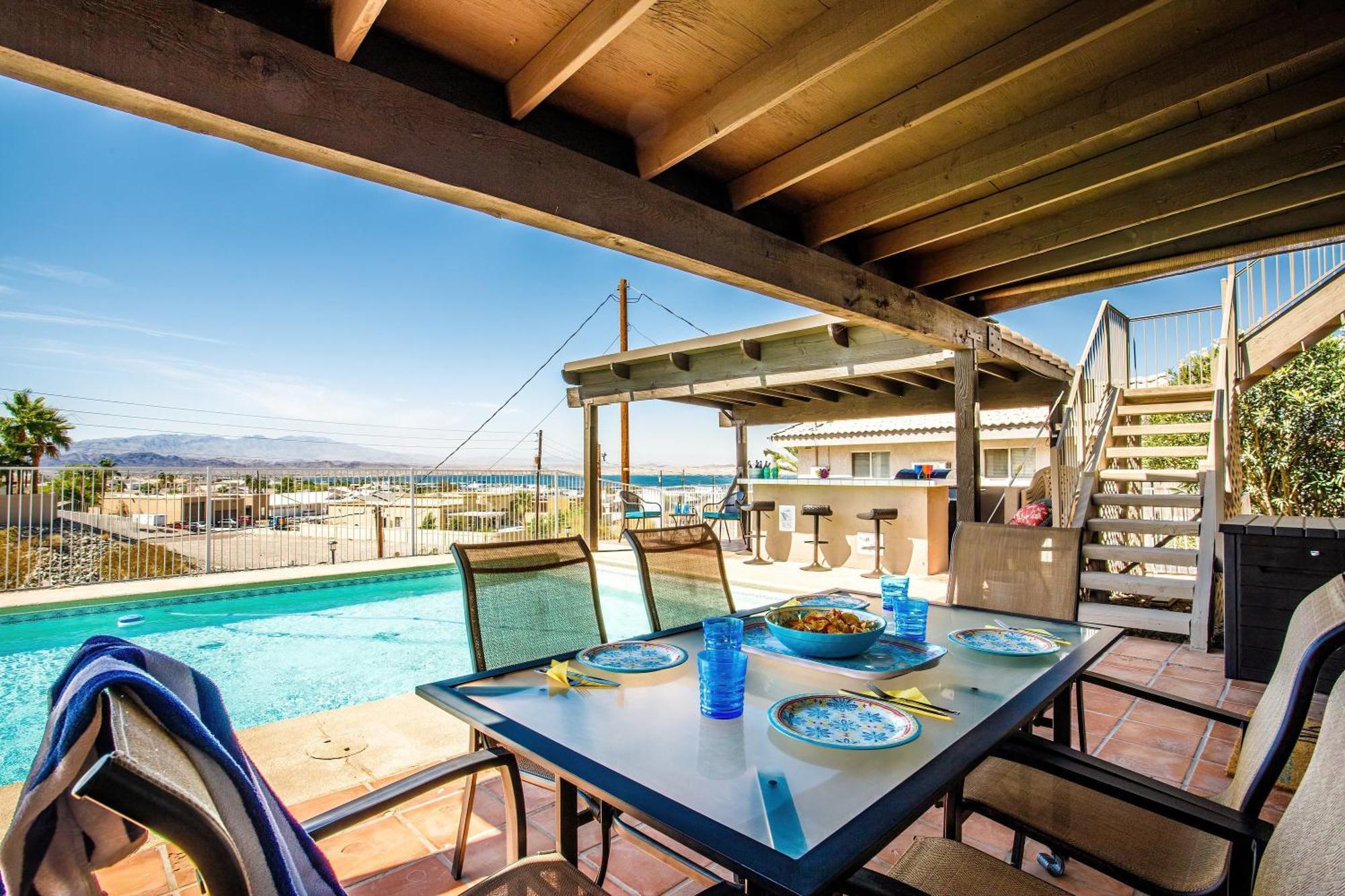 3 Minutes To Windsor Launch Pool Views *