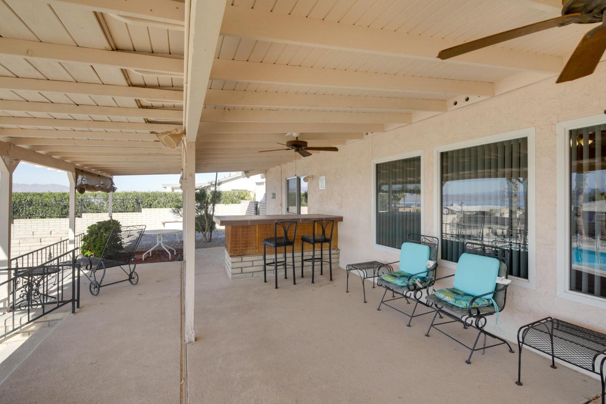 Private Oasis With Pool And Views, 2 Mi To Havasu