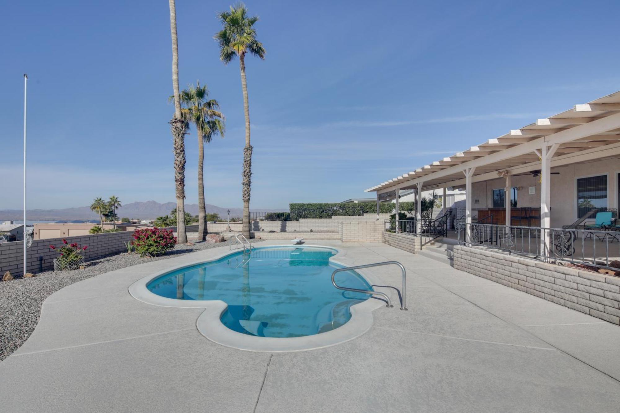 Private Oasis With Pool And Views, 2 Mi To Havasu Holiday home Lake Havasu City