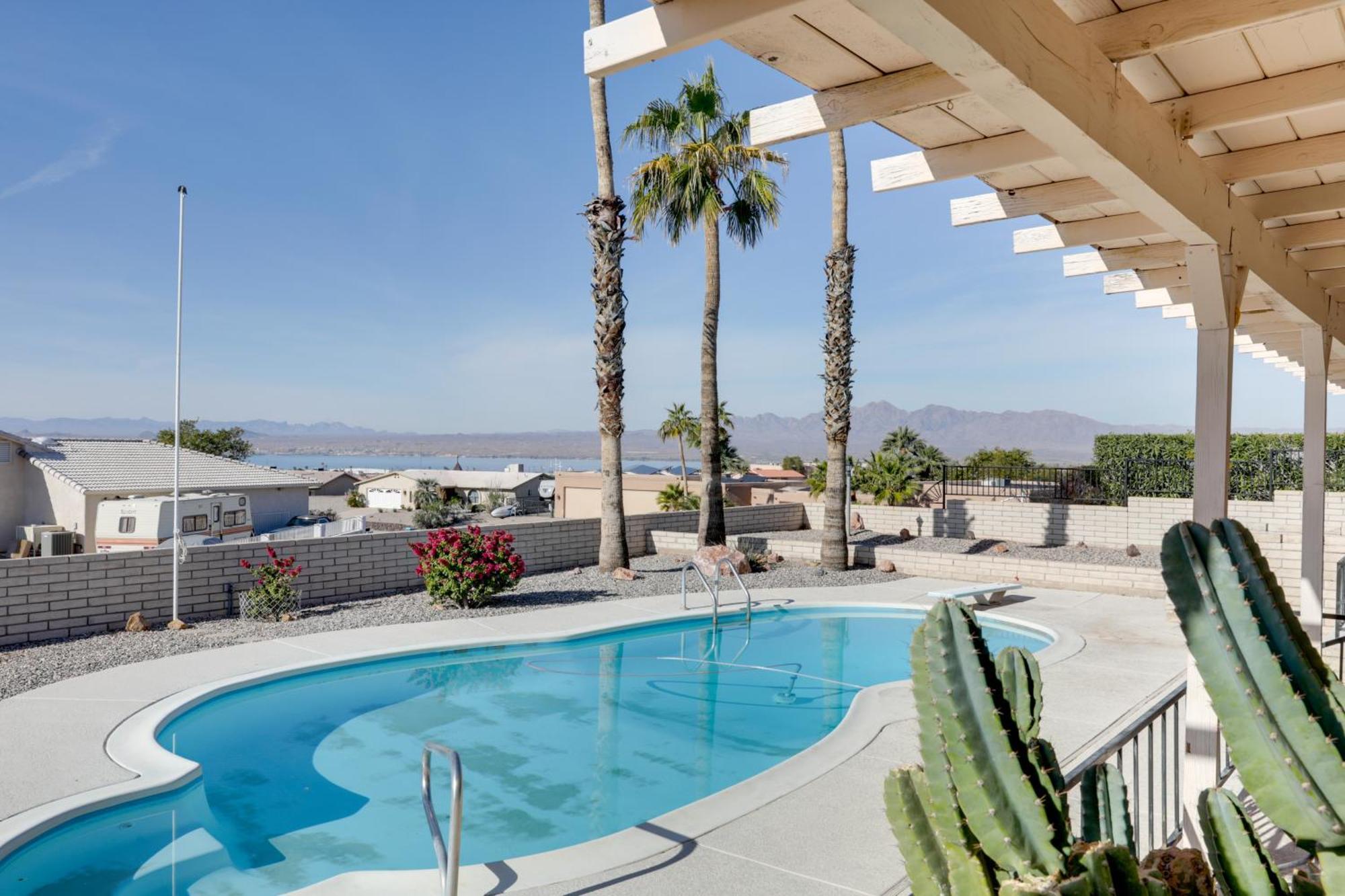 Private Oasis With Pool And Views, 2 Mi To Havasu *