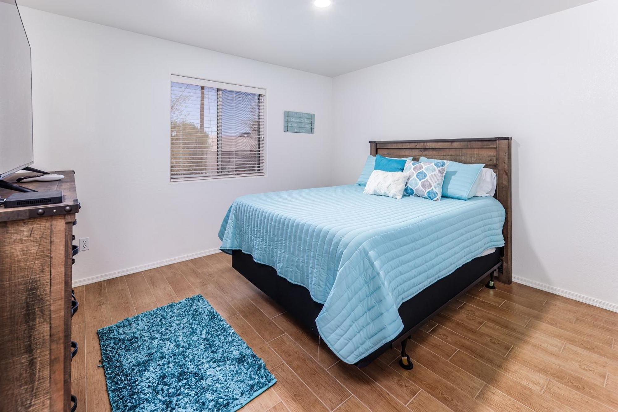 Breezing Southwind Boat Garage * Lake Havasu City