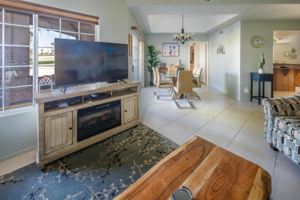 Glen Eagles Gated Community On Golf Course Holiday home Lake Havasu City