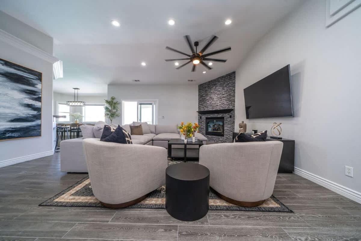 Lavish Havasu Pool Fire Pit An Views * Lake Havasu City