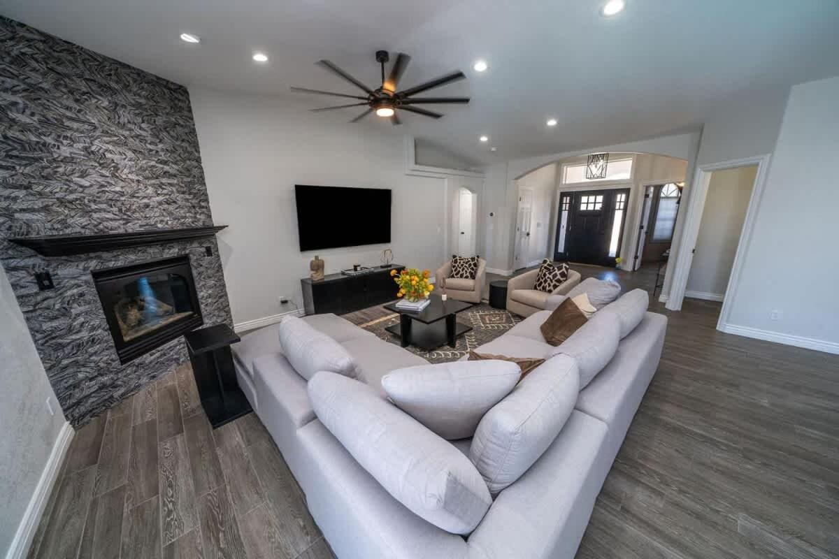 Holiday home Lavish Havasu Pool Fire Pit An Views