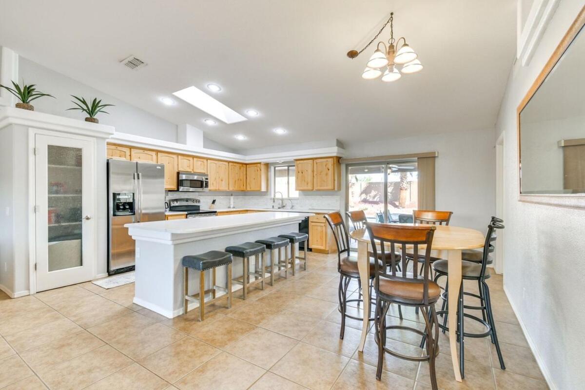 Havacarefree Pool 2 En-suites Holiday home Lake Havasu City