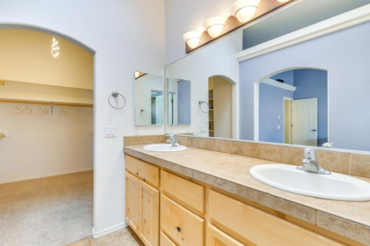 Havacarefree Pool 2 En-suites Lake Havasu City