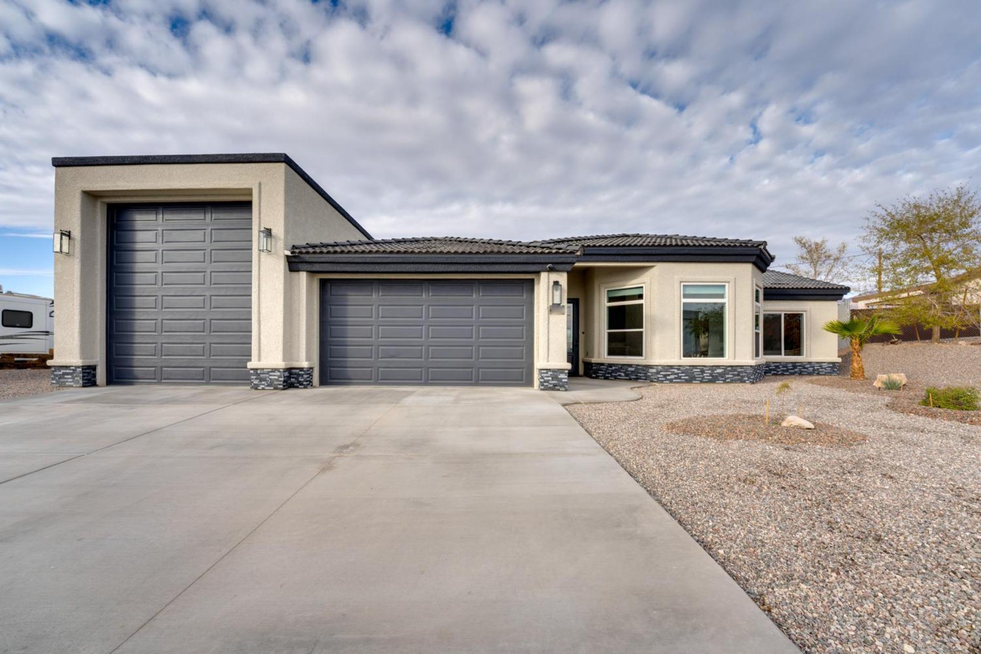 Newly Constructed Havasu With Pool Lake Havasu City