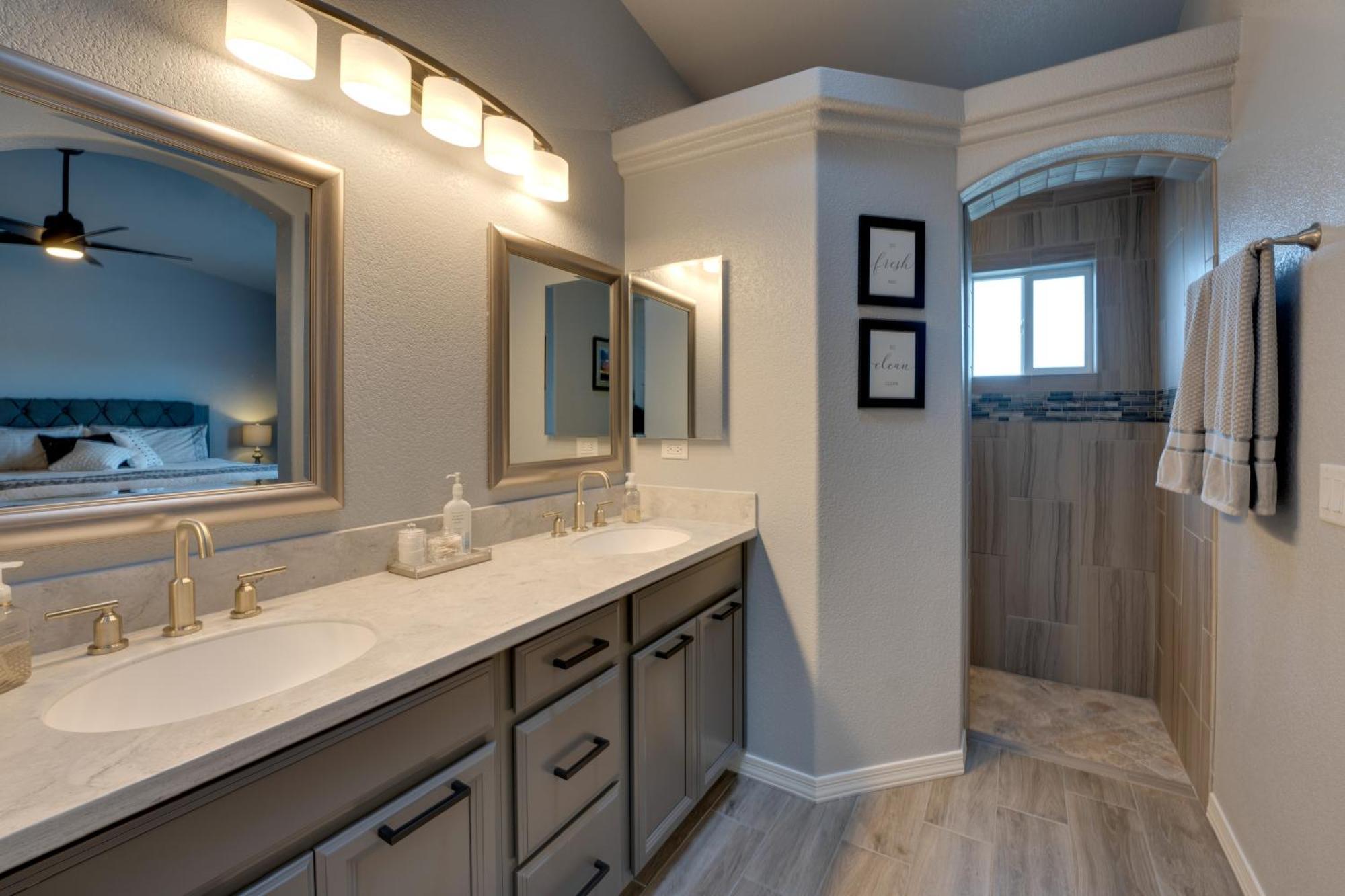 Newly Constructed Havasu With Pool Holiday home *
