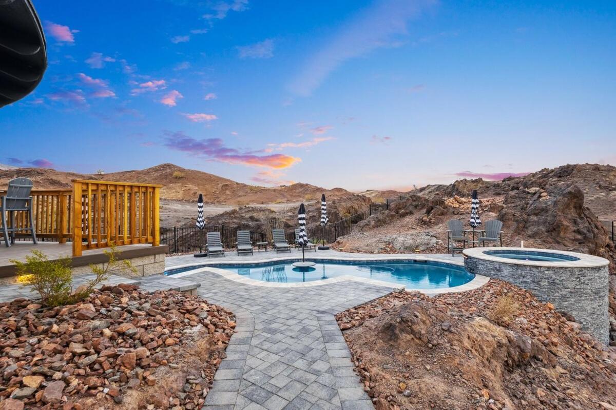 The Castle, A Luxury Compound Retreat * Lake Havasu City