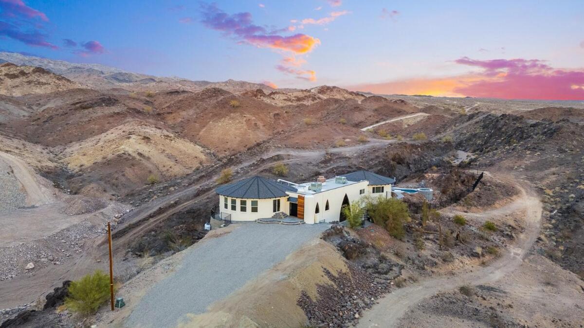 Holiday home The Castle, A Luxury Compound Retreat