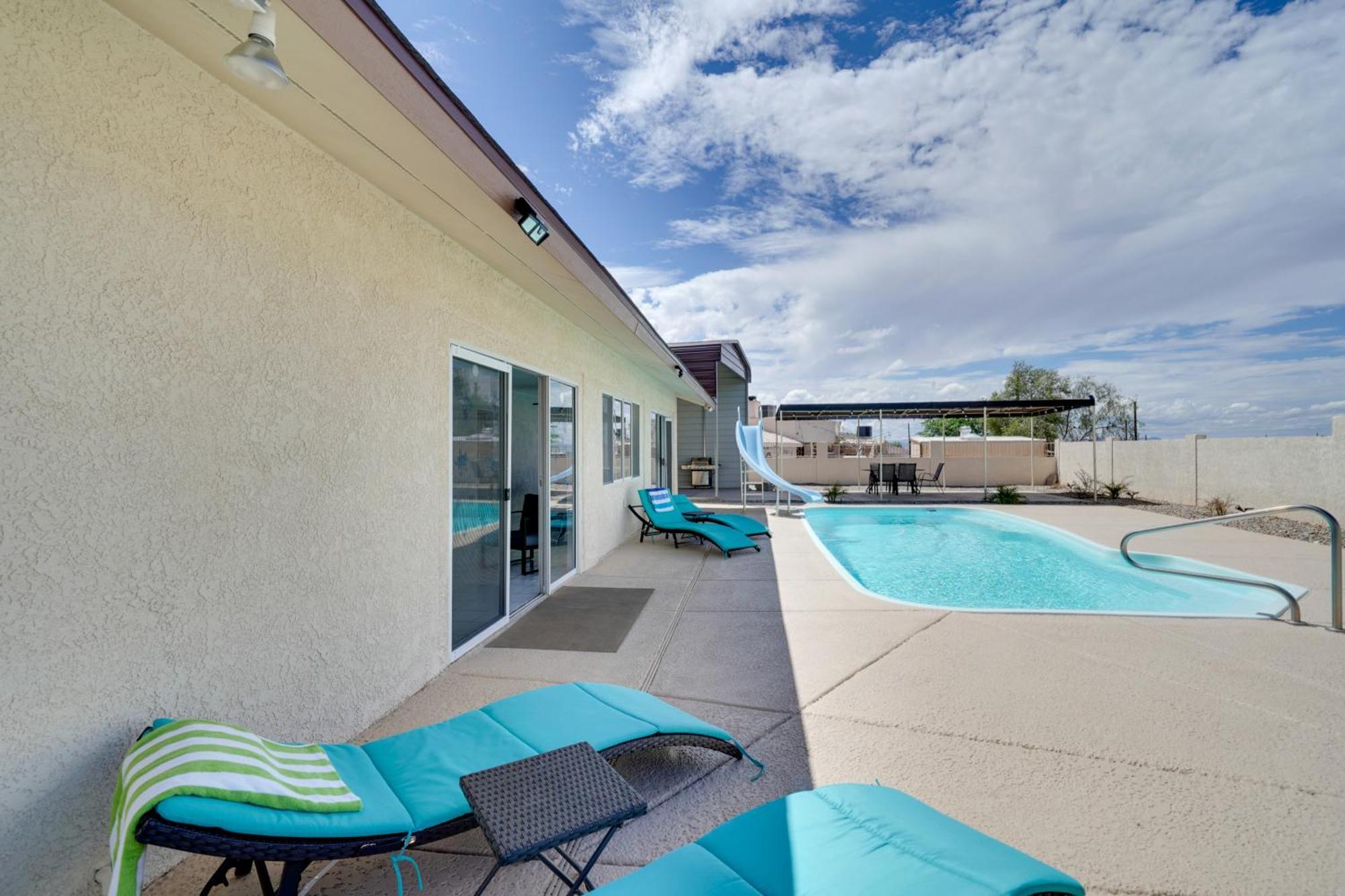 Holiday home Havasu With Pool And Waterslide! *