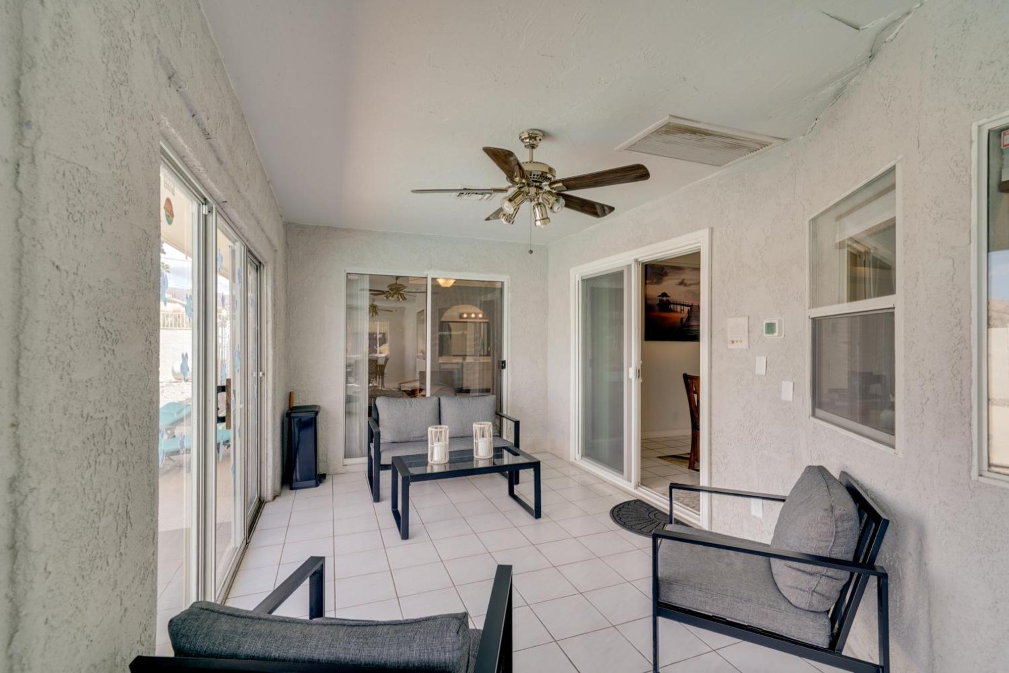 Holiday home Havasu With Pool And Waterslide!