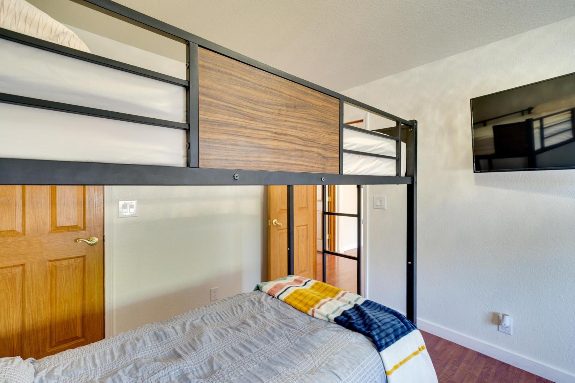 Holiday home Havasu With Pool And Waterslide! Lake Havasu City