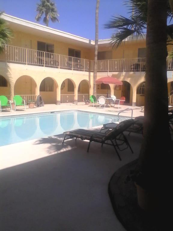 Hidden Palms & 3* Lake Havasu City