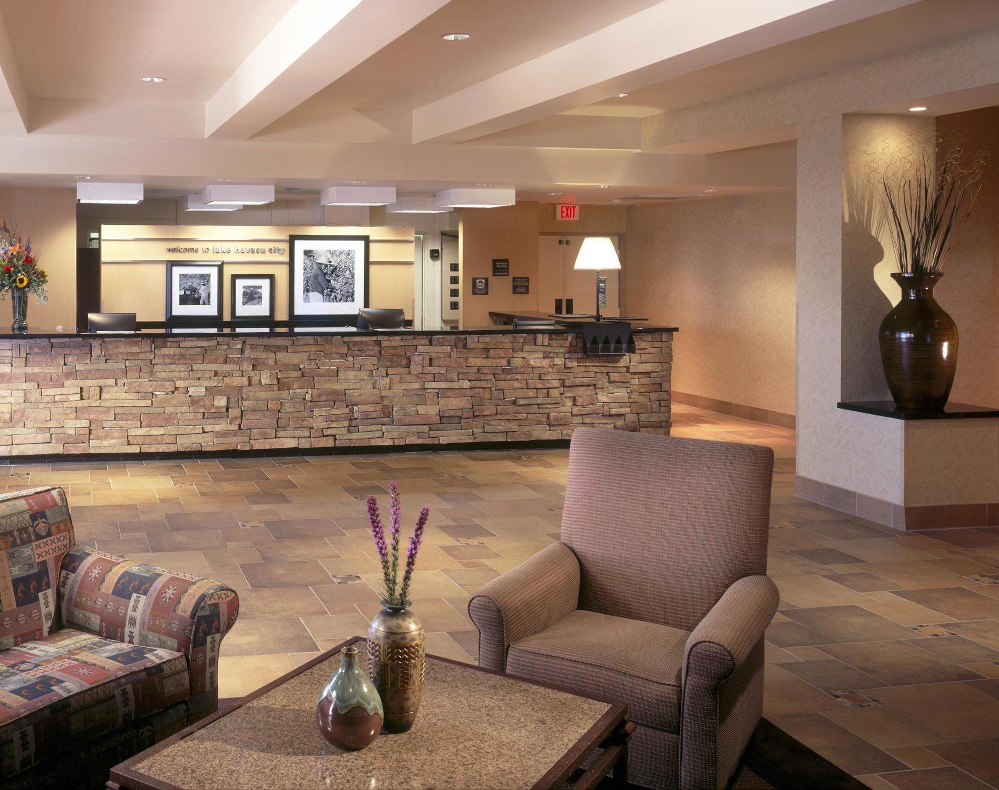 Hampton Havasu Hotel