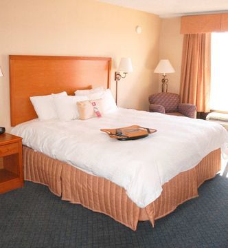 Hampton Havasu Hotel