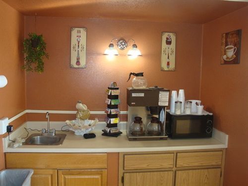 Motel Travelers Havasu 2*