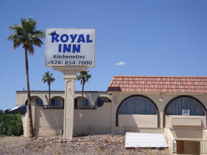 Castle Hotel Lake Havasu City