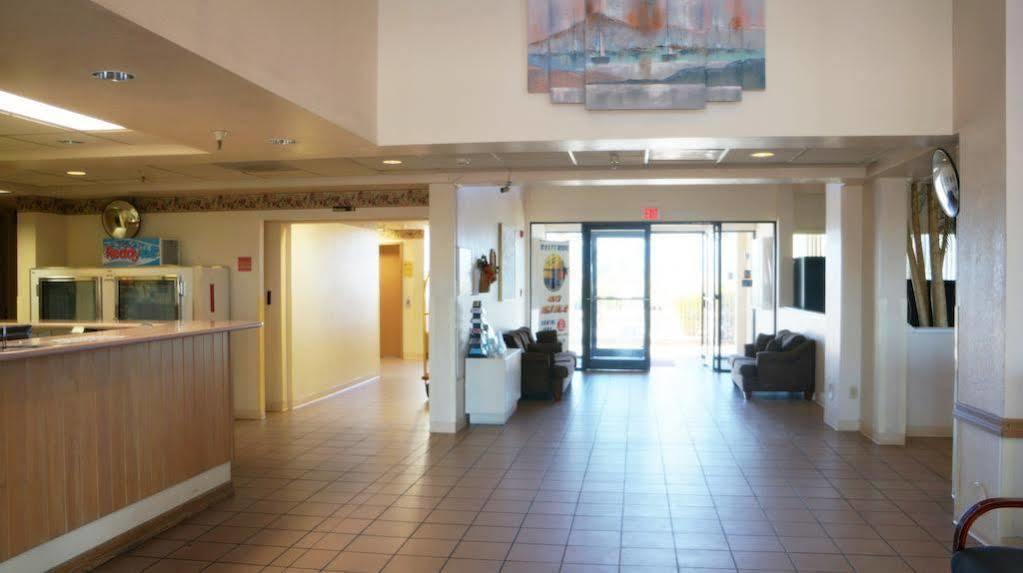 6 Havasu Az Hotel
