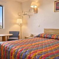 Super 8 By Wyndham Havasu Hotel