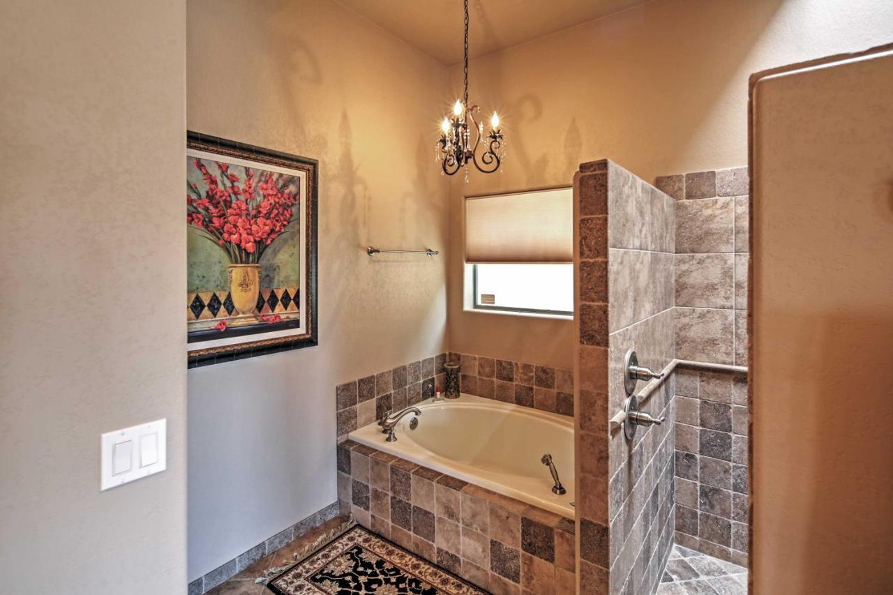 Havasu Paradise With Private Pool And Patio! Lake Havasu City