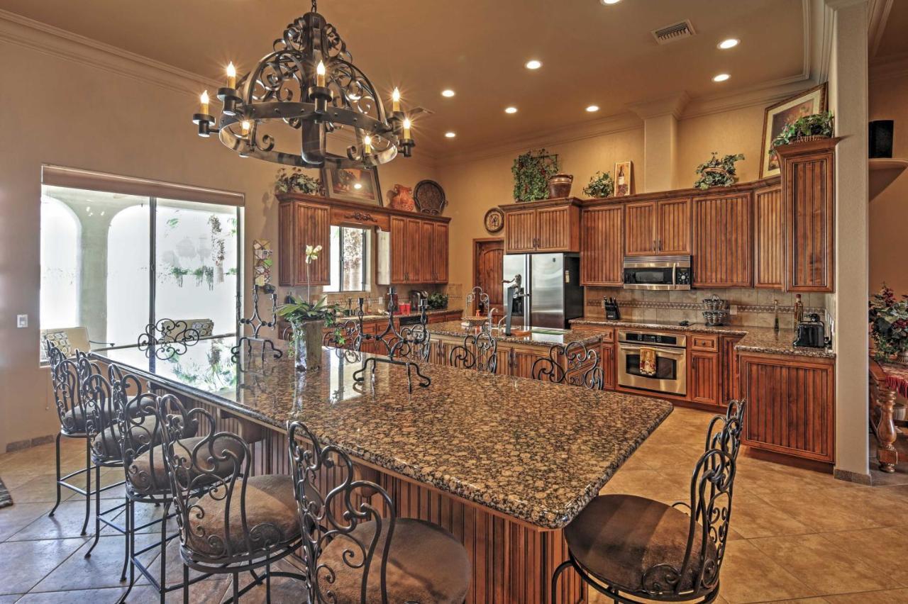 Havasu Paradise With Private Pool And Patio! Holiday home Lake Havasu City