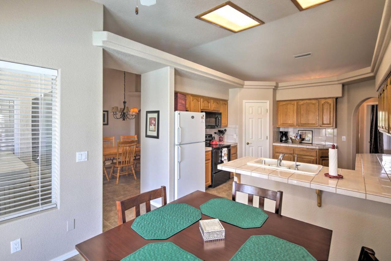 Holiday home Modern With Pool, 4 Mi To Havasu Park! Lake Havasu City