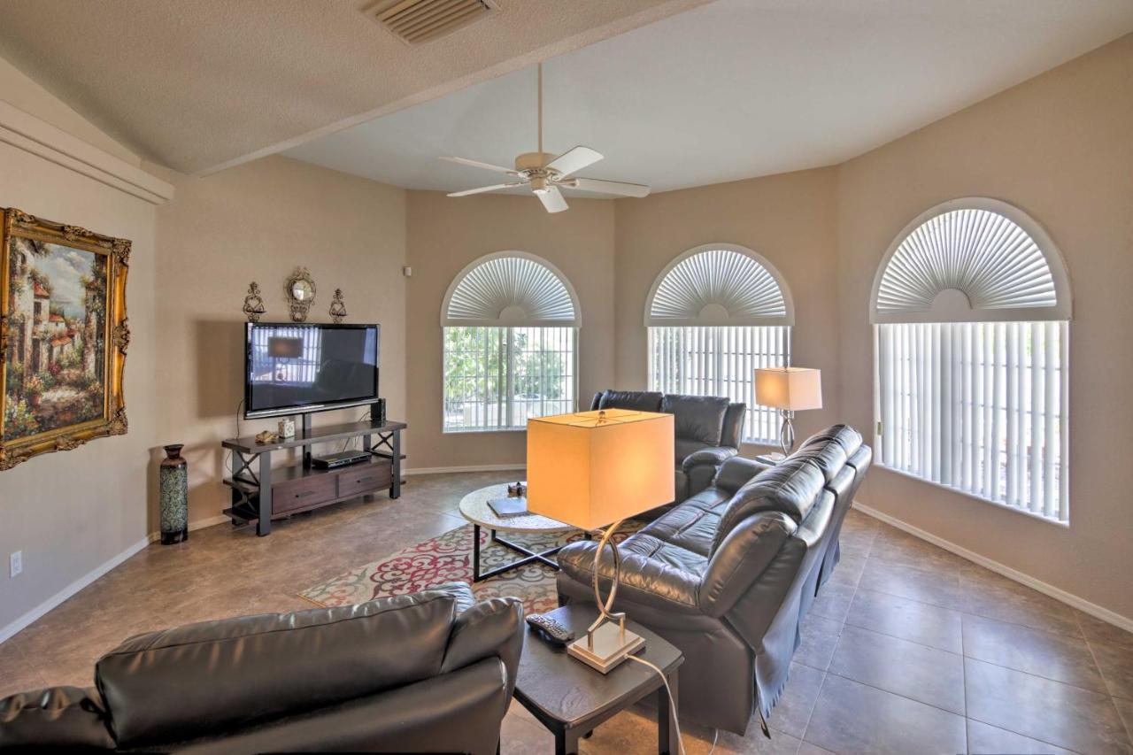 Holiday home Modern With Pool, 4 Mi To Havasu Park! Lake Havasu City