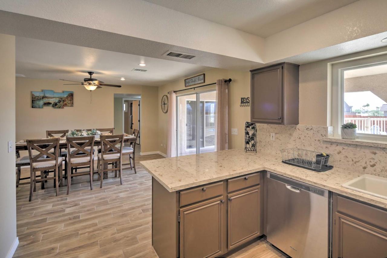 With Patio And Grill Less Than 3 Mi To Havasu! *