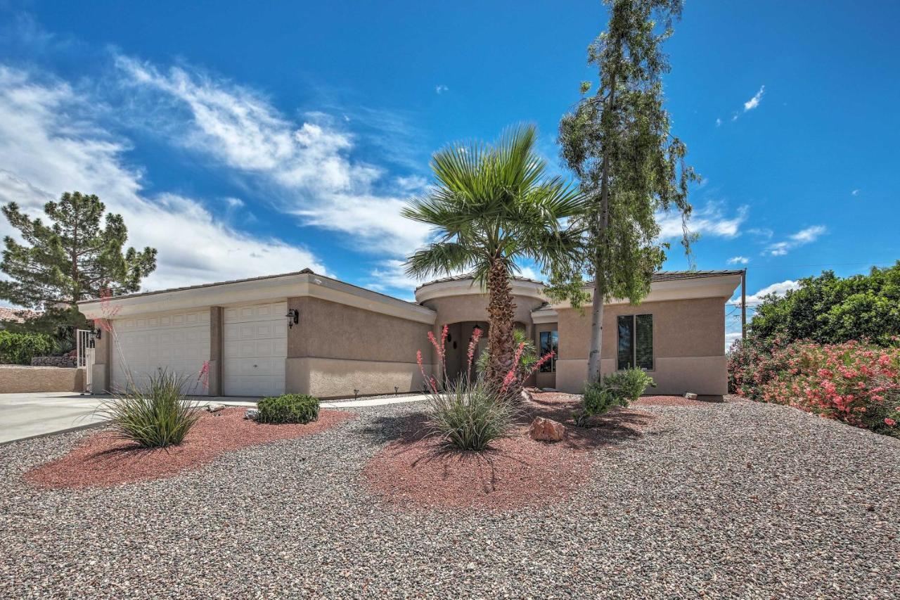 With Rooftop Balcony About 4 Mi To Havasu! Holiday home Lake Havasu City