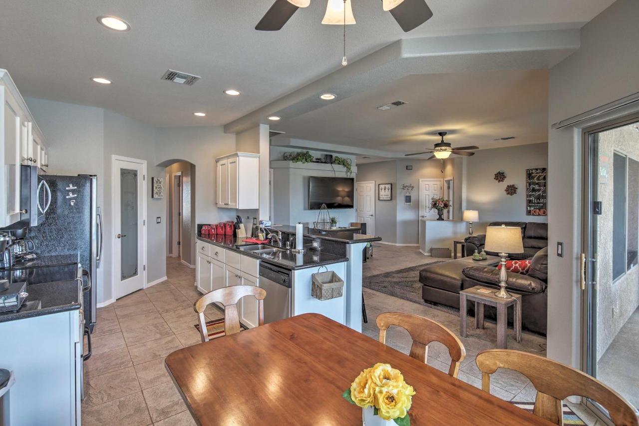 Holiday home With Rooftop Balcony About 4 Mi To Havasu! Lake Havasu City