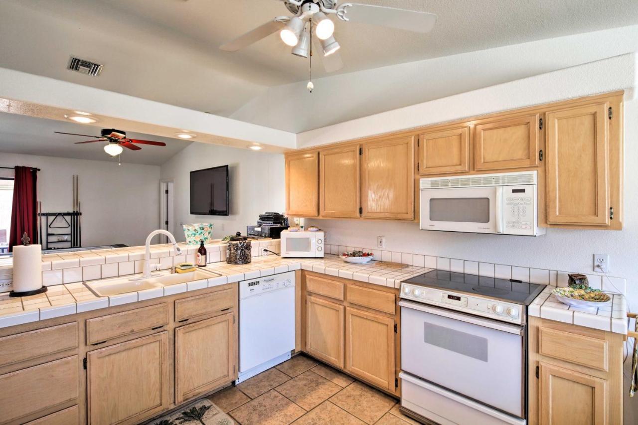 Havasu With Rooftop Deck And Mountain Views! * Lake Havasu City